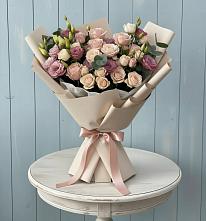 Букет цветов из:  Розы и Лизиантусы в Вербилках