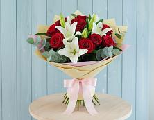 Букет цветов из:  Лилии и Розы в Вербилках