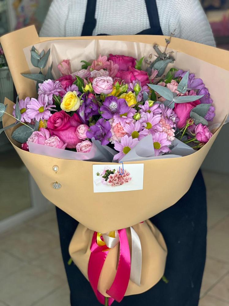 Букет цветов из: Хризантемы, Гвоздики и Альстромерии в Вербилках