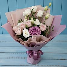 Букет цветов из:  Розы и Лизиантусы в Вербилках
