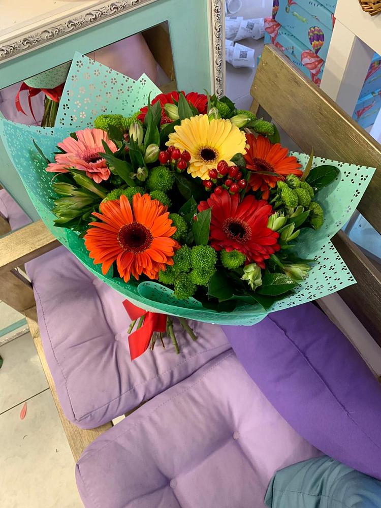 Букет цветов из: Герберы, Хризантемы и Альстромерии в Вербилках