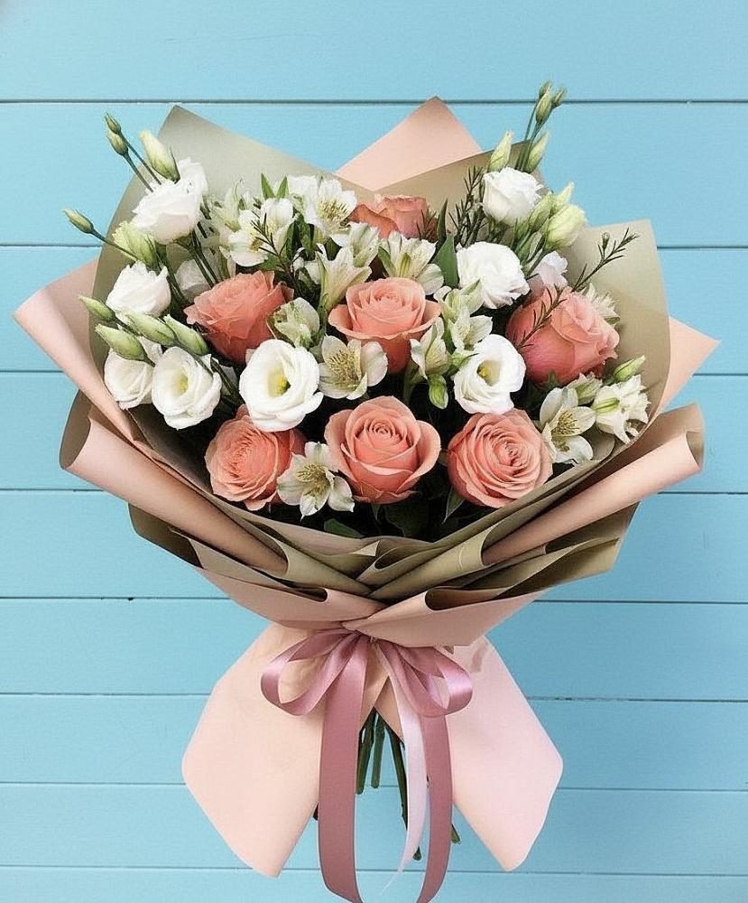 Букет цветов из: Розы, Альстромерии и Лизиантусы в Вербилках