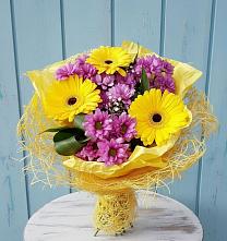 Букет цветов из:  Хризантемы и Герберы в Вербилках