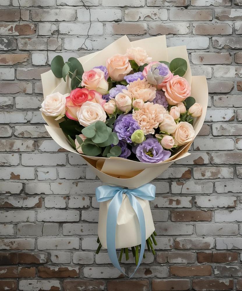 Букет цветов из: Розы, Лизиантусы и Гвоздики в Вербилках