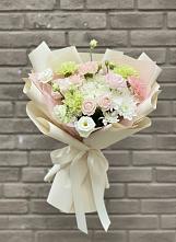 Букет цветов из:  Гвоздики, Розы, Лизиантусы и Хризантемы #REPLACE_PRED# Вербилках