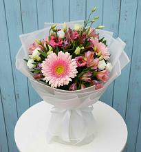 Букет цветов из:  Герберы, Альстромерии и Лизиантусы #REPLACE_PRED# Вербилках